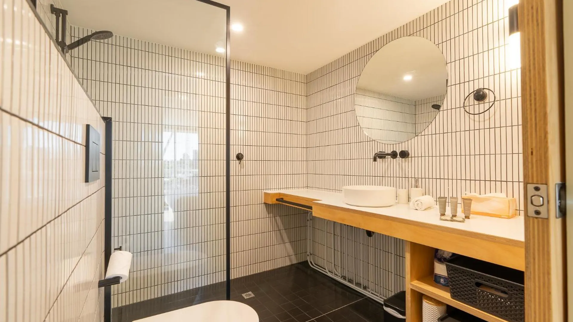 Quirky Cbd Studio With Pool Sauna And Balcony Brisbane 0*,  Australia